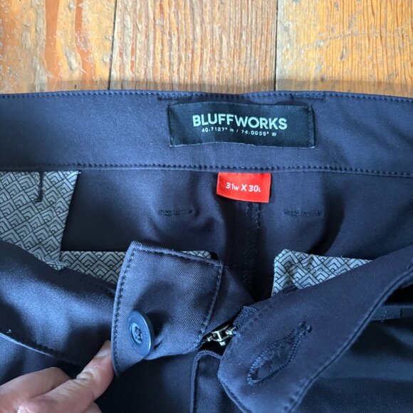 Bluffworks Ascender Chino in Navy - Picture 2 of 5